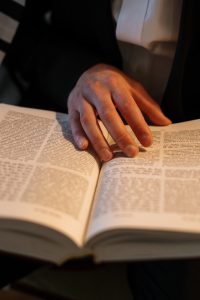 תרומה למשפחות תלמידי חכמים נזקקות